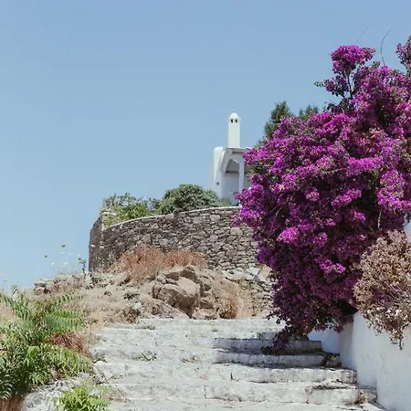 Central Local Living In Mykonos, Main Town Apartament