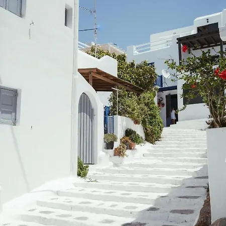Central Local Living In Mykonos, Main Town Apartament *