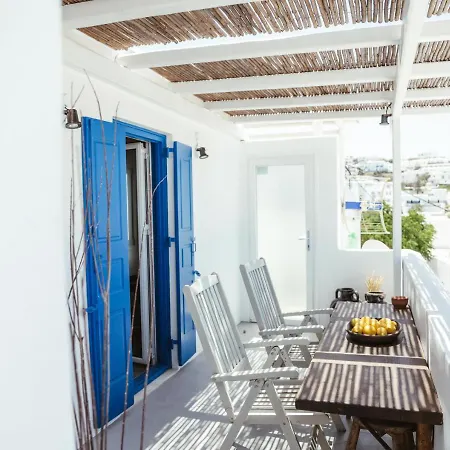 Central Local Living In Mykonos, Main Town Apartament