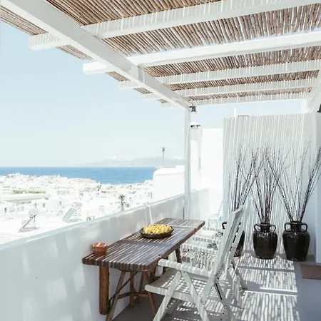 Central Local Living In Mykonos, Main Town Apartament *