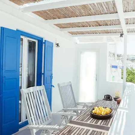 Central Local Living In Mykonos, Main Town Apartment Mykonos Town